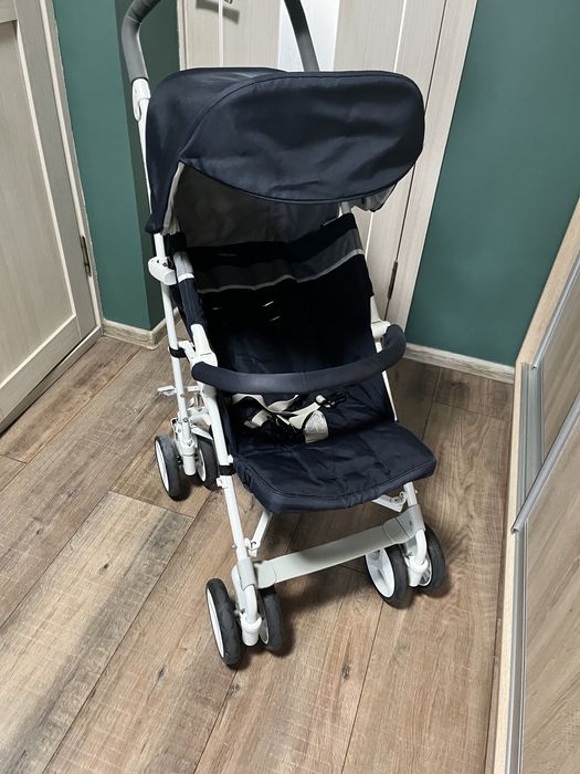 Продам коляску Inglesina