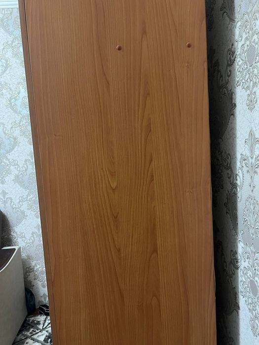 Шкаф продаётся дёшево!
