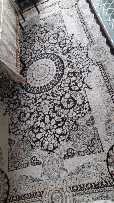 Продам ковёр шёлк б/у