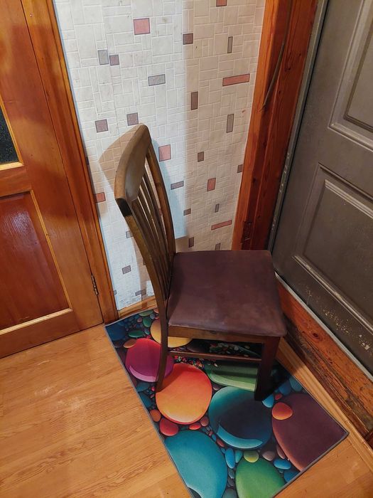 Стулья деревянные