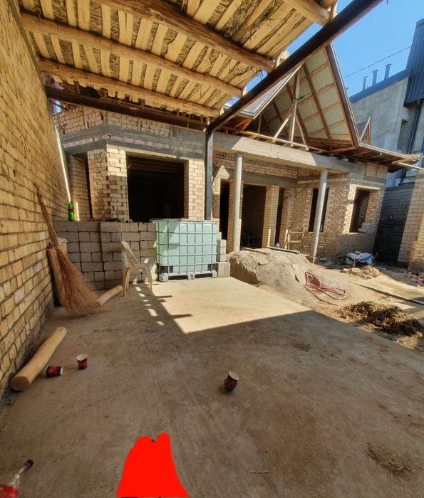 Участка сотилади срочно срочно срочно центрда