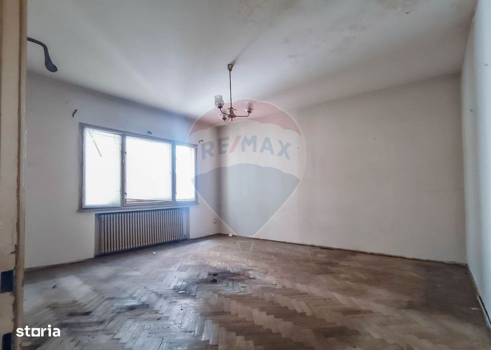 Vanzare Apartament 3 Camere, 2 Balcoane+2 Boxe, Universitate-P. Romana
