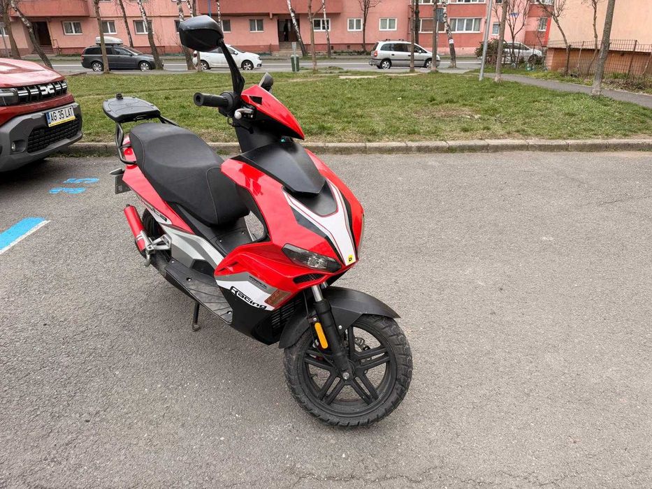 Inchiriez scuter GLOVO / WOLT/ BOLT FOOD