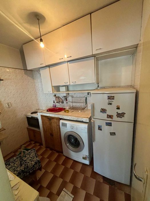 Дава се под наем Тристаен апартамент в Бургас, Център - 76 кв.м за 331.5 € - Снимка #4