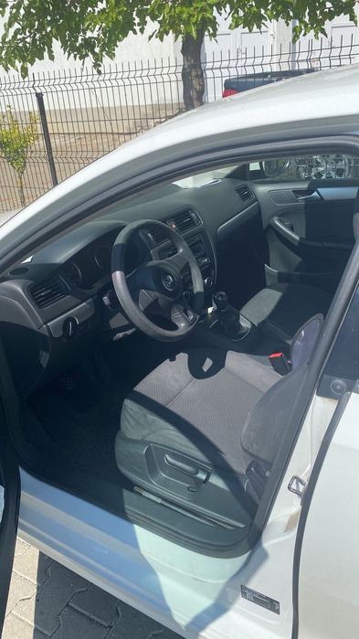 Volkswagen Jetta Masina e in stare perfecta de functionare, fara defecte de functionare