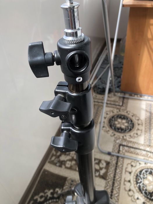 Стойка для фото и видео.