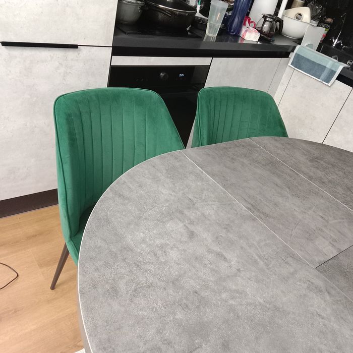 Продам стол со стульями