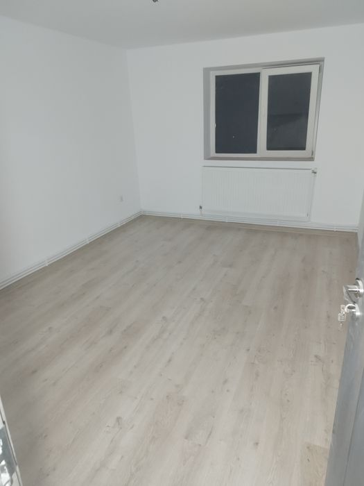 Firma de construcții execut lucrări interioare și exterioare