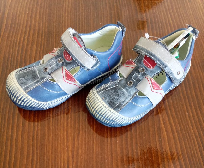 Обувки за момче, нови, намалени 60%