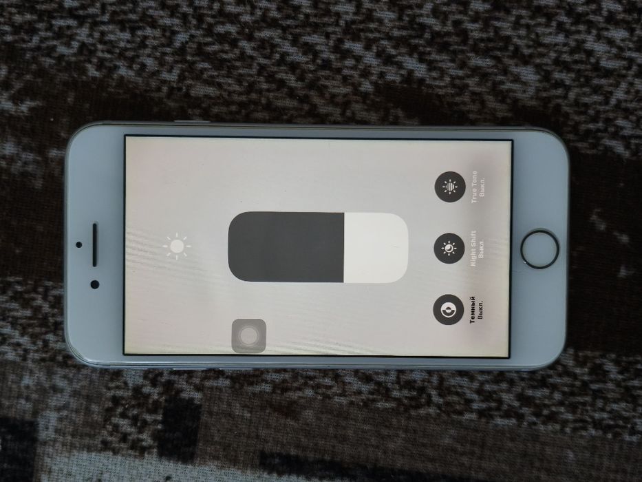 iPhone 8 64/100%