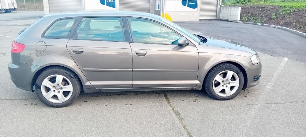 Ауди А 3 първи собственик в България