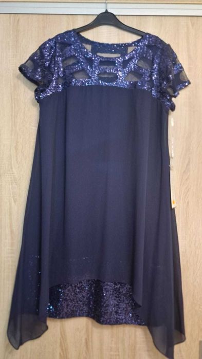 Vand rochii de seara