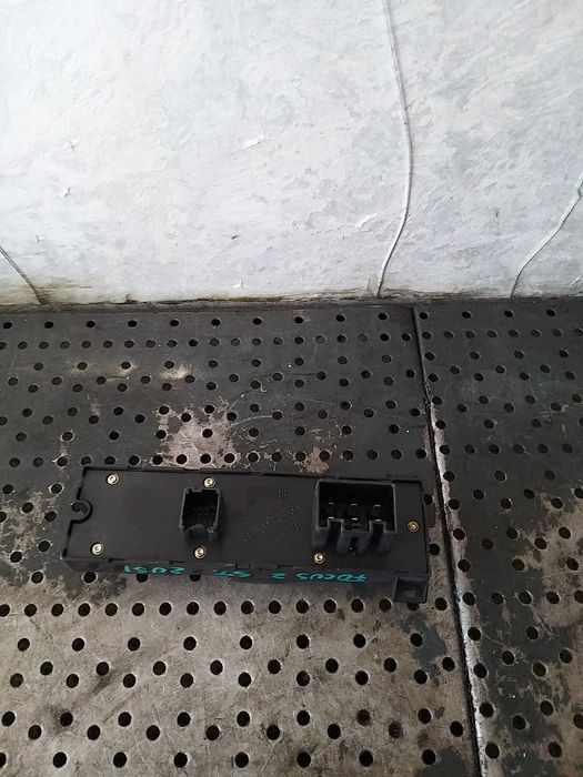 Bloc butoane geamuri oglinzi stanga fata ford focus 2 3m5t14529ce