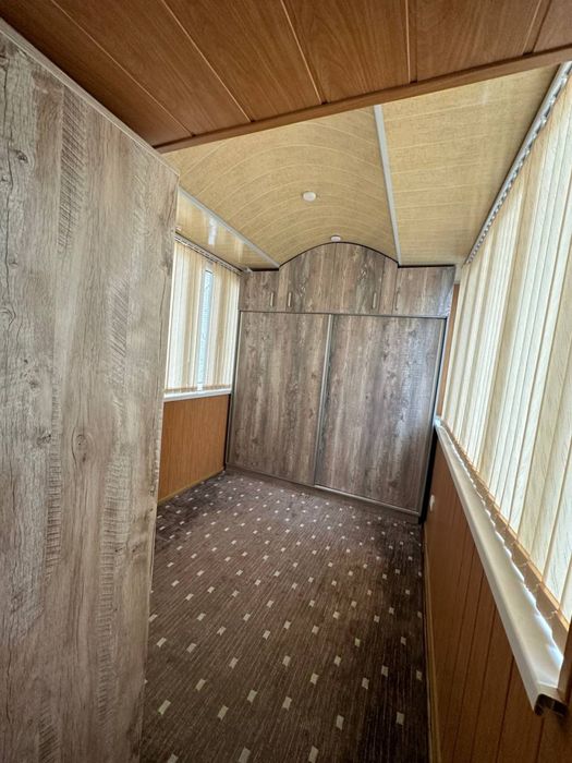 ПРОДАЕТСЯ 4/2/9 на: ЛАБЗАК улица ums офис