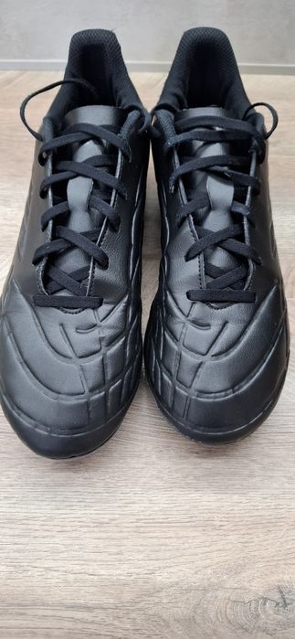 Бутонки   Адидас