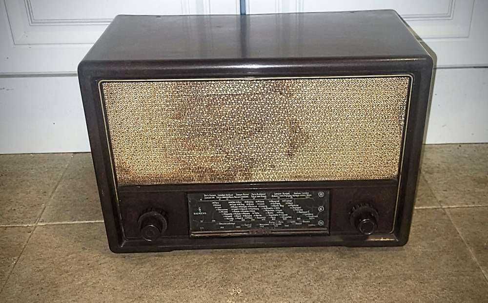 Колекция Радиоапарати: Продажба на етапи