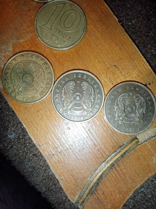 Монета  10 тенге 1997год