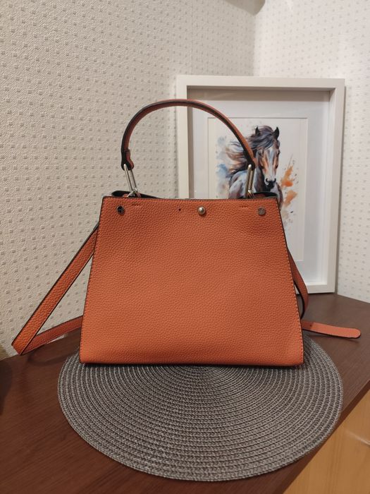 Елегантна дамска чанта