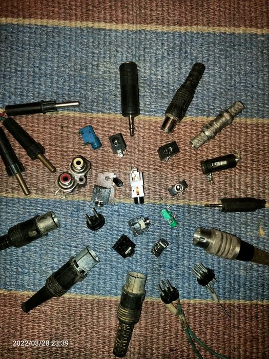 Гнезда звуковые разъемы джеки