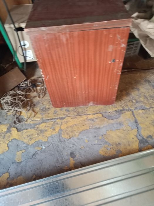 Продам швейную машинку