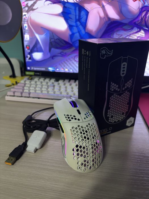 Б/У Игровая мышь Glorious Model O Wireless White