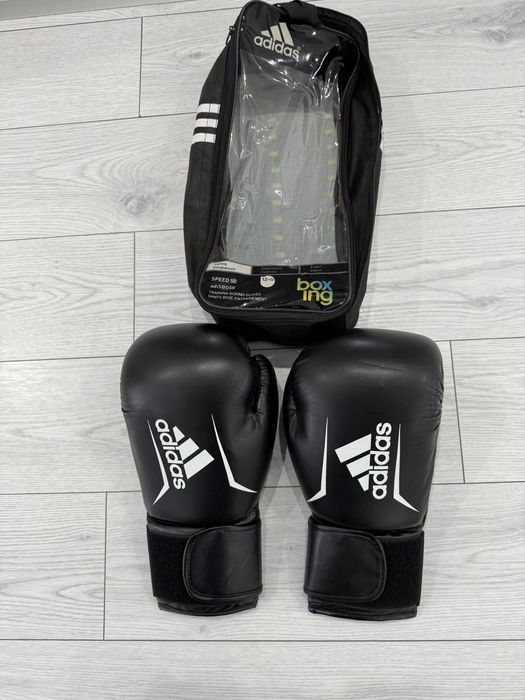 Manusi box adidas 12 Oz
