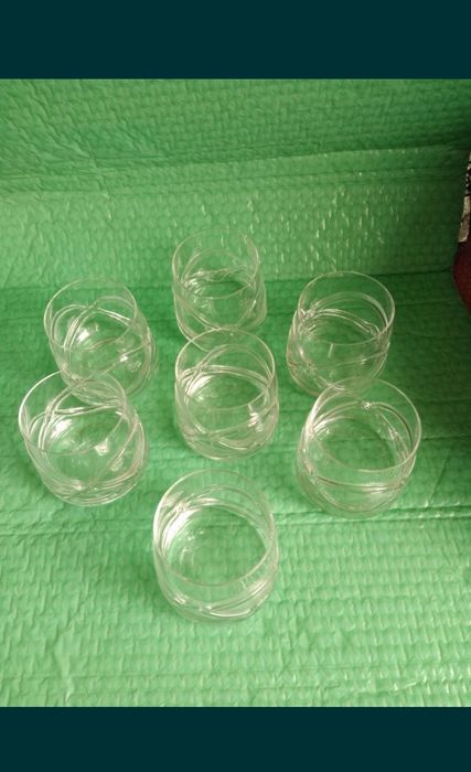 Set de pahare 6 + 1 de rezervări noi în cutie