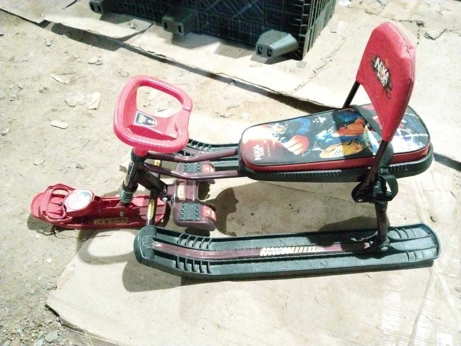 Продам детский снегокат