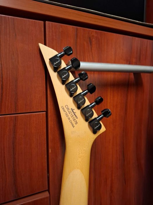 Jackson JS1X Dinky - черна