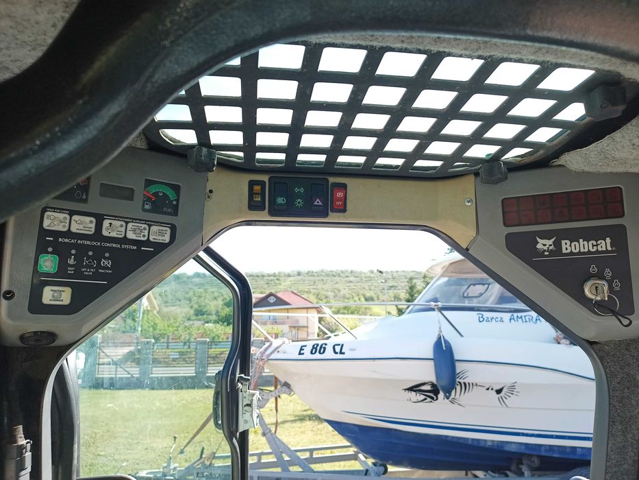 Bobcat S220 incarcator mutifunctional