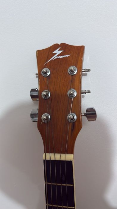 Гитара  сатылады