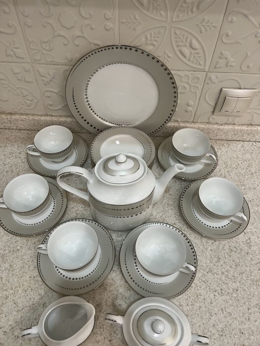 Чайный сервиз на 6 персон