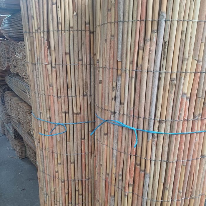 Rogojini din stuf cusute cu sarma zincata