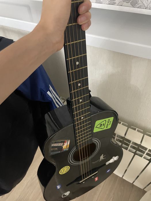 Гитара Рони Вуд черная