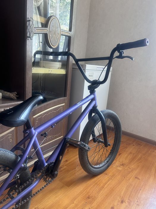 Bmx premium stray 2021
