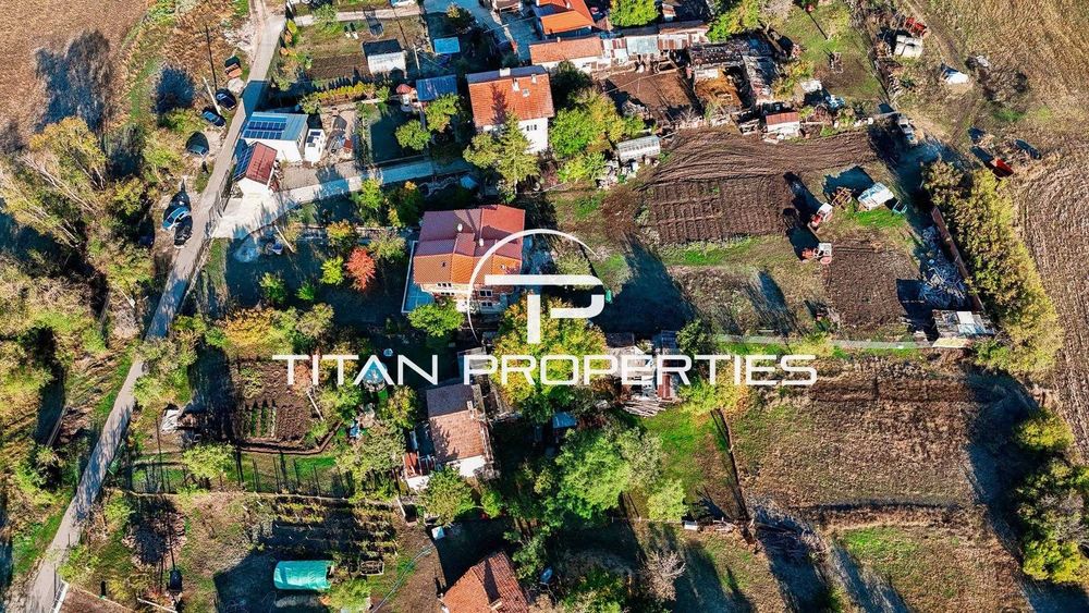 Продава се Къща в с. Алдомировци, Област София-област - 360 кв.м за 695 €/кв.м - Снимка #2