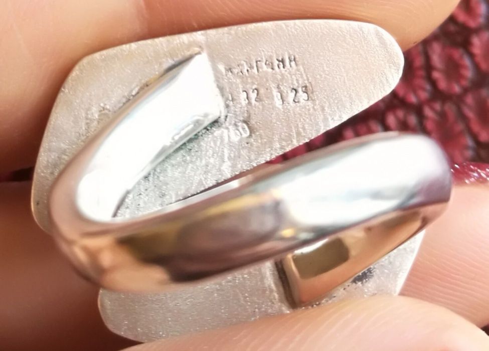 Дизайнерски пръстен уникат Symmetry на дузайнеркара Mary Margoni