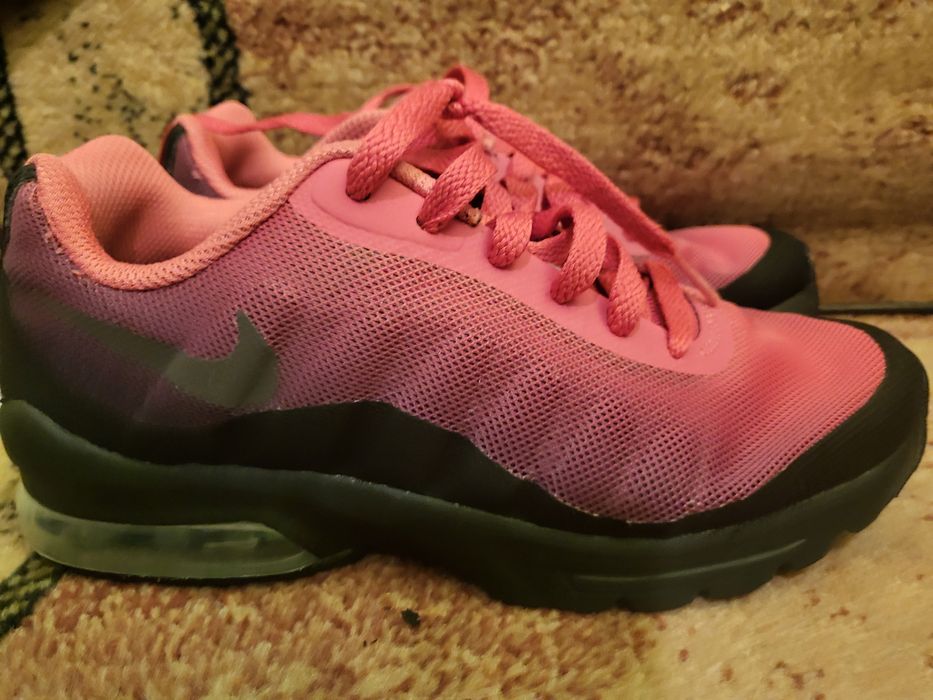 Nike air оригинални за момиче