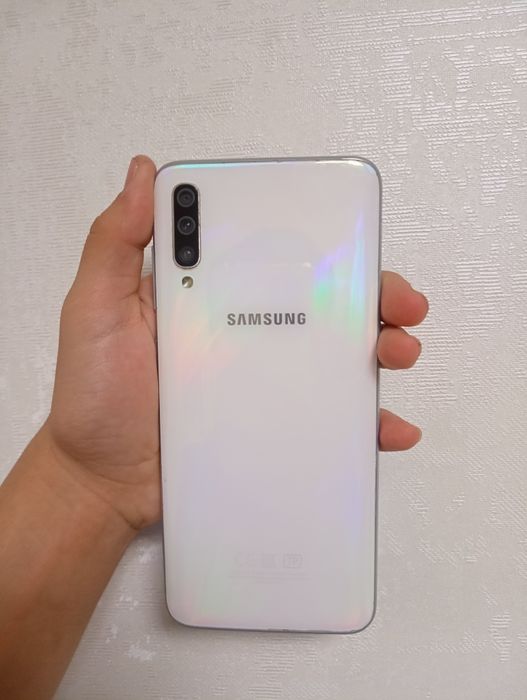 Продаю Samsyng A70