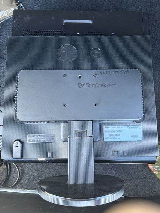 Продам Компьютер рабочий.