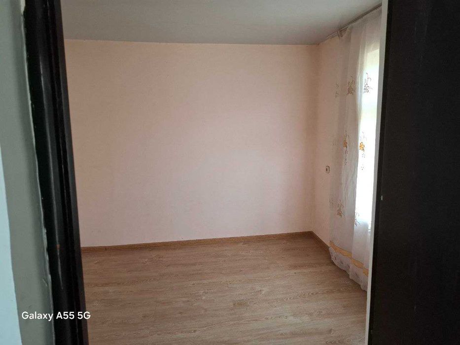 Dacha sotiladi Yangiyolda