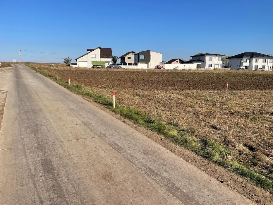 Teren Dancu cu deschidere la 2 drumuri + drum de 7 m privat