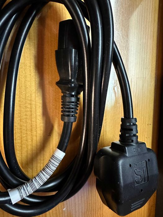 Продавам зарядни различни модели,нови и употребявани