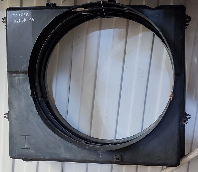 Диффузоры радиатора Toyota Land Cruiser Prado 95 5VZ