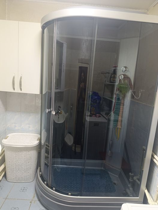 Продаю душевую кабину