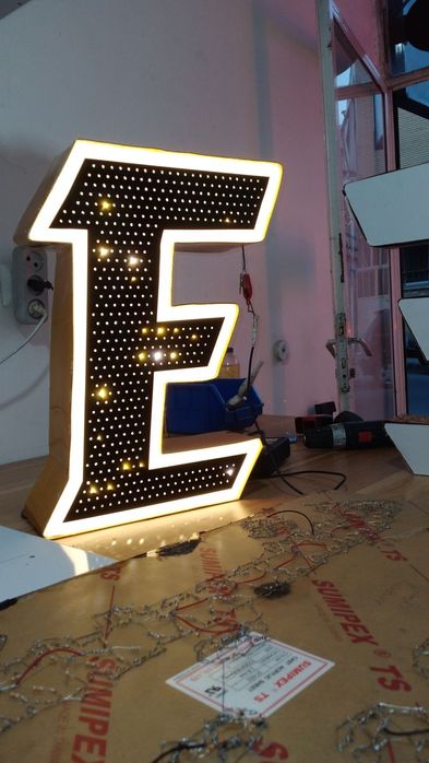 Tashqi reklama | 3D harflar | LED yozuv | Banner | Arzon narxda