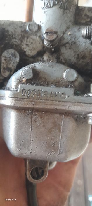 Продам двиготель и карбюратор
