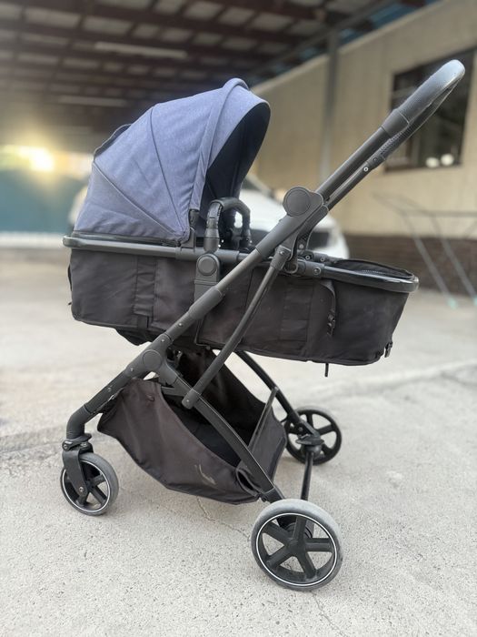 Коляска детская прогулочная