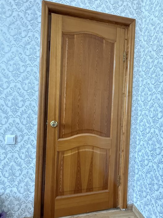 Продам двер от 10 тыс 8 дверь есть
