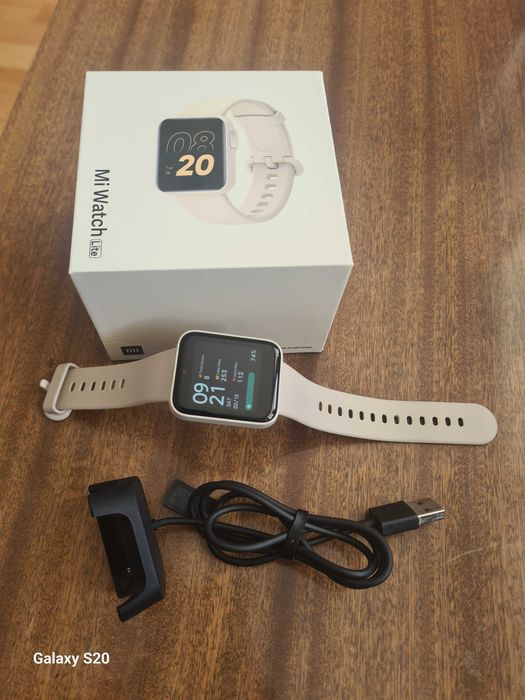 Смарт часовник mi watch